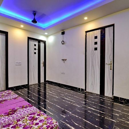 Goel Residency Hotell Delhi  Exteriör bild