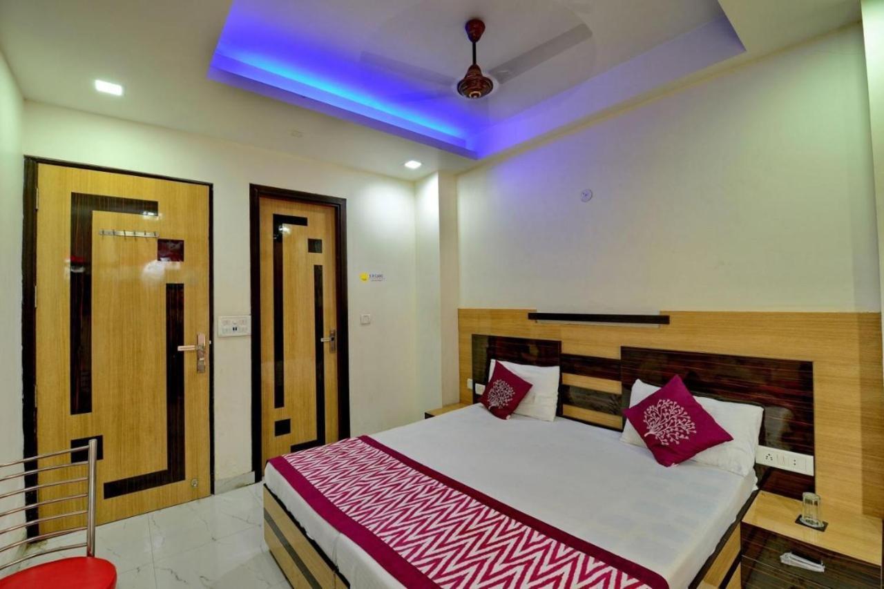 Goel Residency Hotell Delhi  Exteriör bild