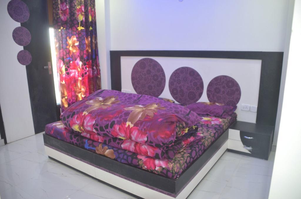 Goel Residency Hotell Delhi  Exteriör bild