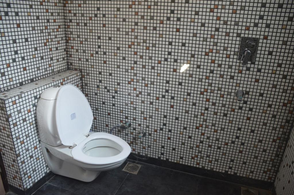 Goel Residency Hotell Delhi  Exteriör bild