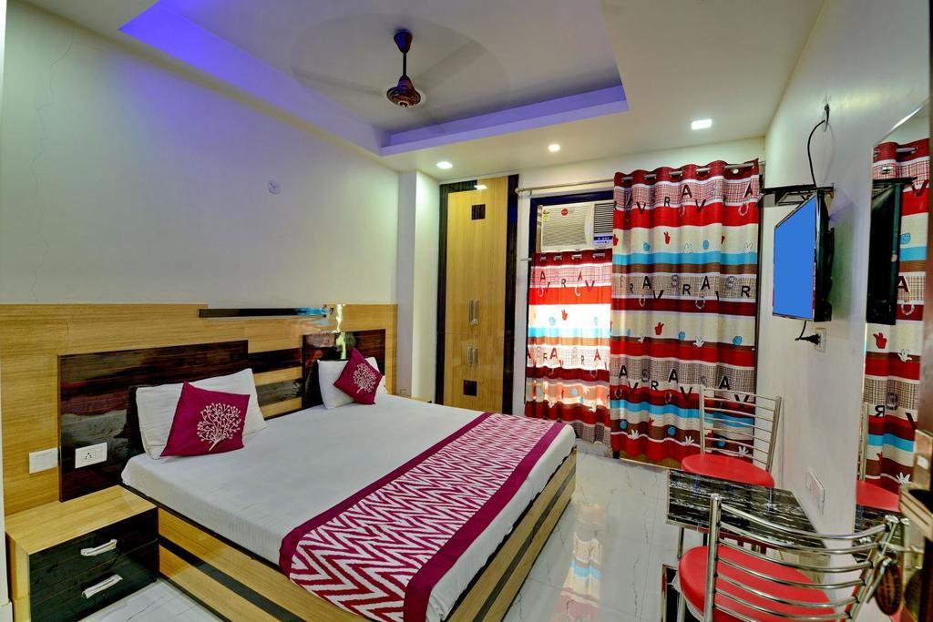 Goel Residency Hotell Delhi  Exteriör bild
